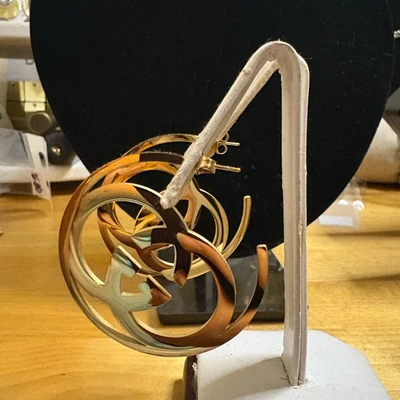 Elegant Gold Logo Hoop Earrings - Picture 2 of 6